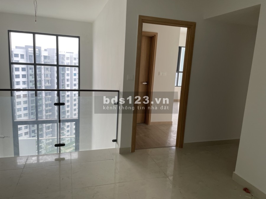 Bán Duplex Emerald Celadon Tân Phú 152m2 giá 6,5 tỷ, tặng kèm bãi đậu xe định danh