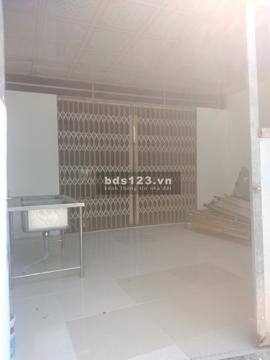 Cho thuê nhà cấp 4 diện tích sử dụng 5x20 trống suốt, giá 6 triệu/tháng khu an ninh