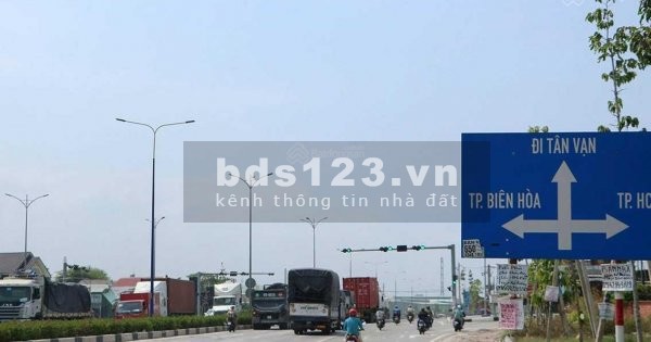 Bán gấp trong tuần đất nền mặt tiền 150m, giá bán 1.85 tỷ, sổ hồng riêng, thổ cư 100%