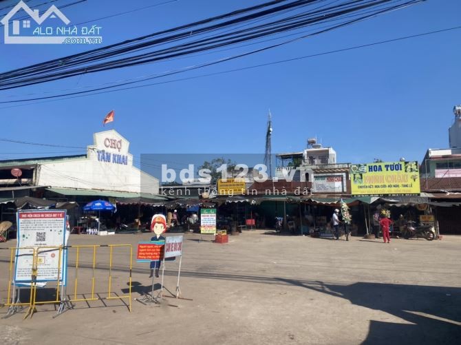 Cần bán gấp lô đất dt 3000m2, thổ cư sổ hồng riêng gần khu công nghiệp Minh Hưng, 500 triệu