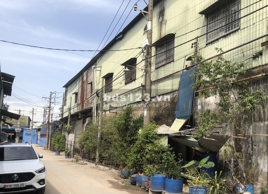 Cho thuê nhà xưởng diện tích sử dụng 3500m2 Đông Hưng Quận 12 lh 0909298353