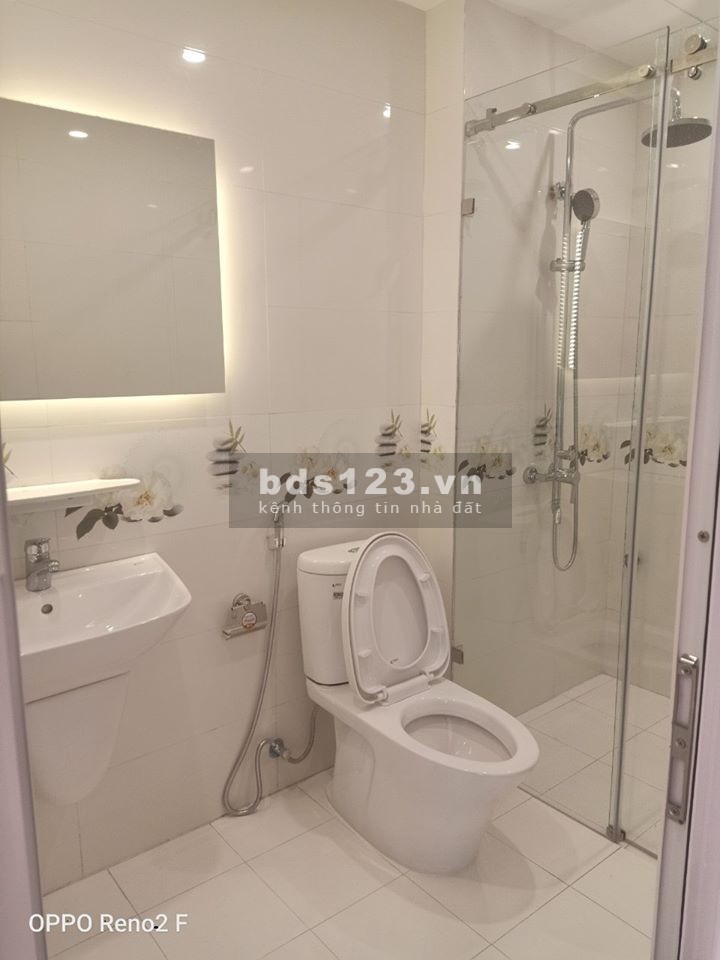Nhỉnh 4 tỷ có nhà diện tích sử dụng 56m2 Đường Láng, gần ô tô giá bán 4.95 tỷ, lhcc