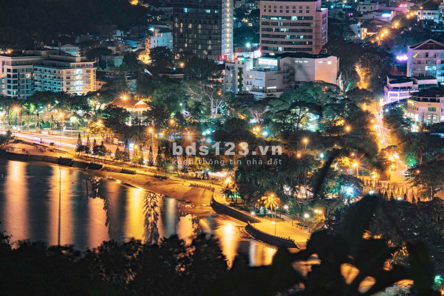 Cho thuê khách sạn mặt tiền đường Hạ Long view biển đẹp nhất Vũng Tàu lh 0707933341