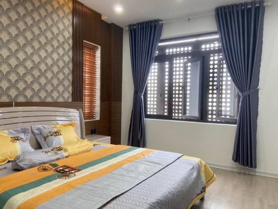 Chủ vỡ nợ cần bán gấp nhà mới 4 tầng đường Thi Sách, Hải Châu, Đà Nẵng, giảm 350tr