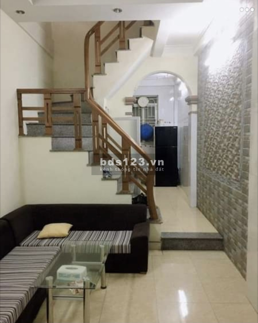 Bán gấp siêu phẩm nhà phố Bằng B, Hoàng Mai, diện tích 45m2, 4 tầng, giá chỉ hơn 2 tỷ