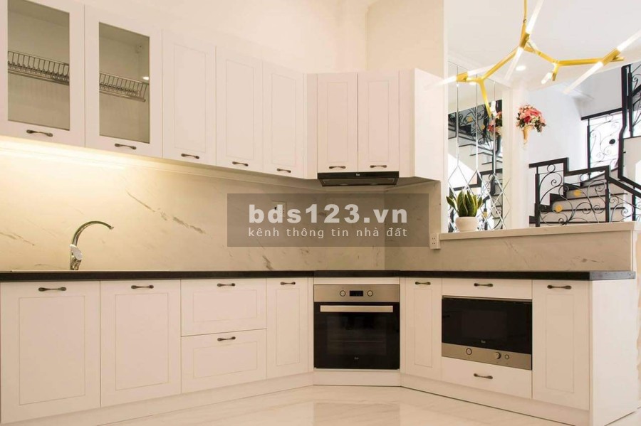 Bán gấp nhà riêng Quận Tân Bình diện tích sử dụng 64m2 giá bán chỉ 6,35 tỷ, lh 0769896679