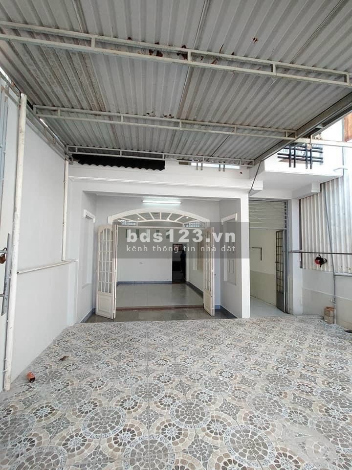Bán nhà 1 trệt 1 lầu hẻm xe hơi đường Phạm Văn Dinh giá rẻ thương lượng chính chủ