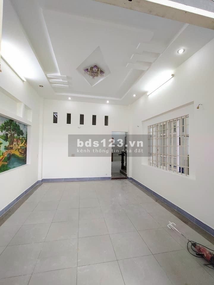 Bán nhà 1 trệt 1 lầu hẻm xe hơi đường Phạm Văn Dinh giá rẻ thương lượng chính chủ