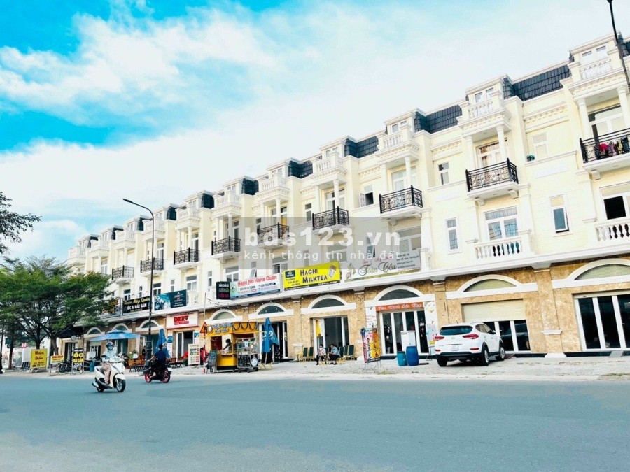 Bán nhà phố thương mại Icon Central- phân khu The Street giá đầu tư sinh lời, hỗ trợ vay