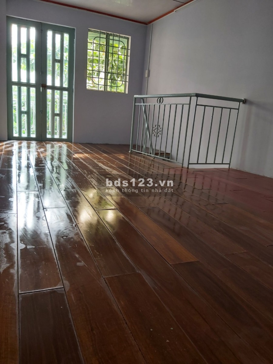 Cho thuê nhà nguyên căn 1 trệt 1 lầu diện tích 3x6, đường Trần Xuân Soạn Quận 7