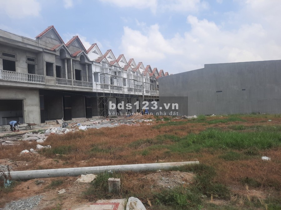 Đất thổ cư từ 13 triệu/m2 mặt tiền đường Nguyễn Trung Trực liên hệ 0916377204