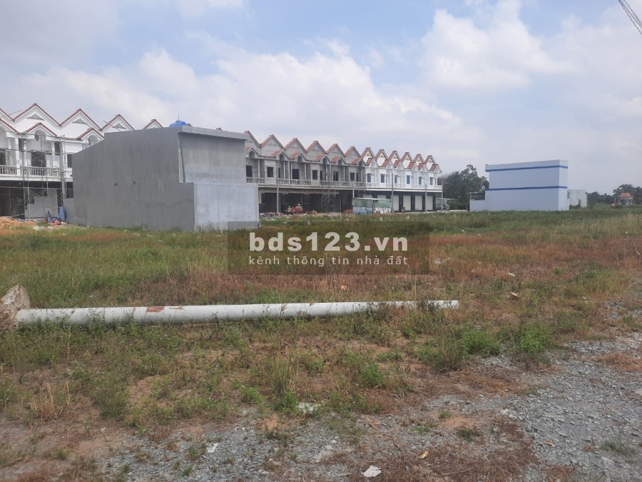 Đất thổ cư từ 13 triệu/m2 mặt tiền đường Nguyễn Trung Trực liên hệ 0916377204