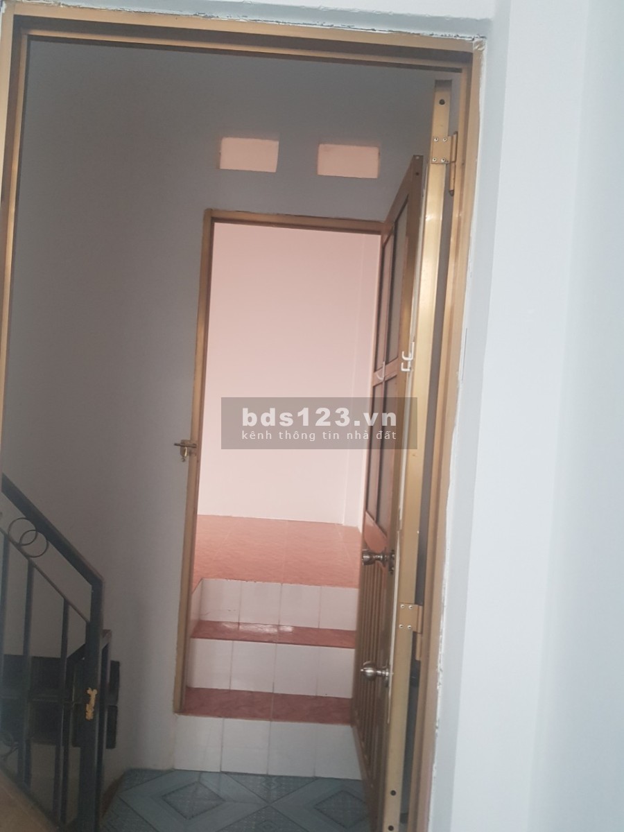 Cho thuê nhà nguyên căn hẻm 157/58/3/5 Dương Bá Trạc, Quận 8, khu dân cư đông đúc