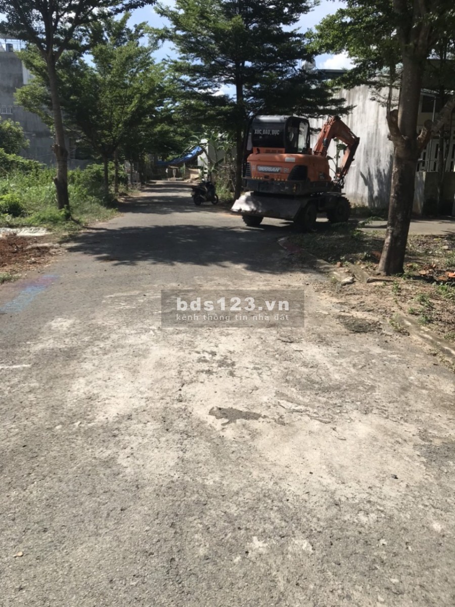Bán Gấp 3 lô đất này để đưa cháu về quê ở hẳn với ông bà 3 sổ riêng vợ đứng tên (miễn cò)
