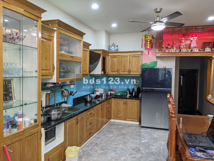 Bán nhà mặt chợ Sơn Kỳ, Phường Sơn Kỳ, Tân Phú, 4 tầng, giá bán chỉ13 tỷ 7, thương lượng