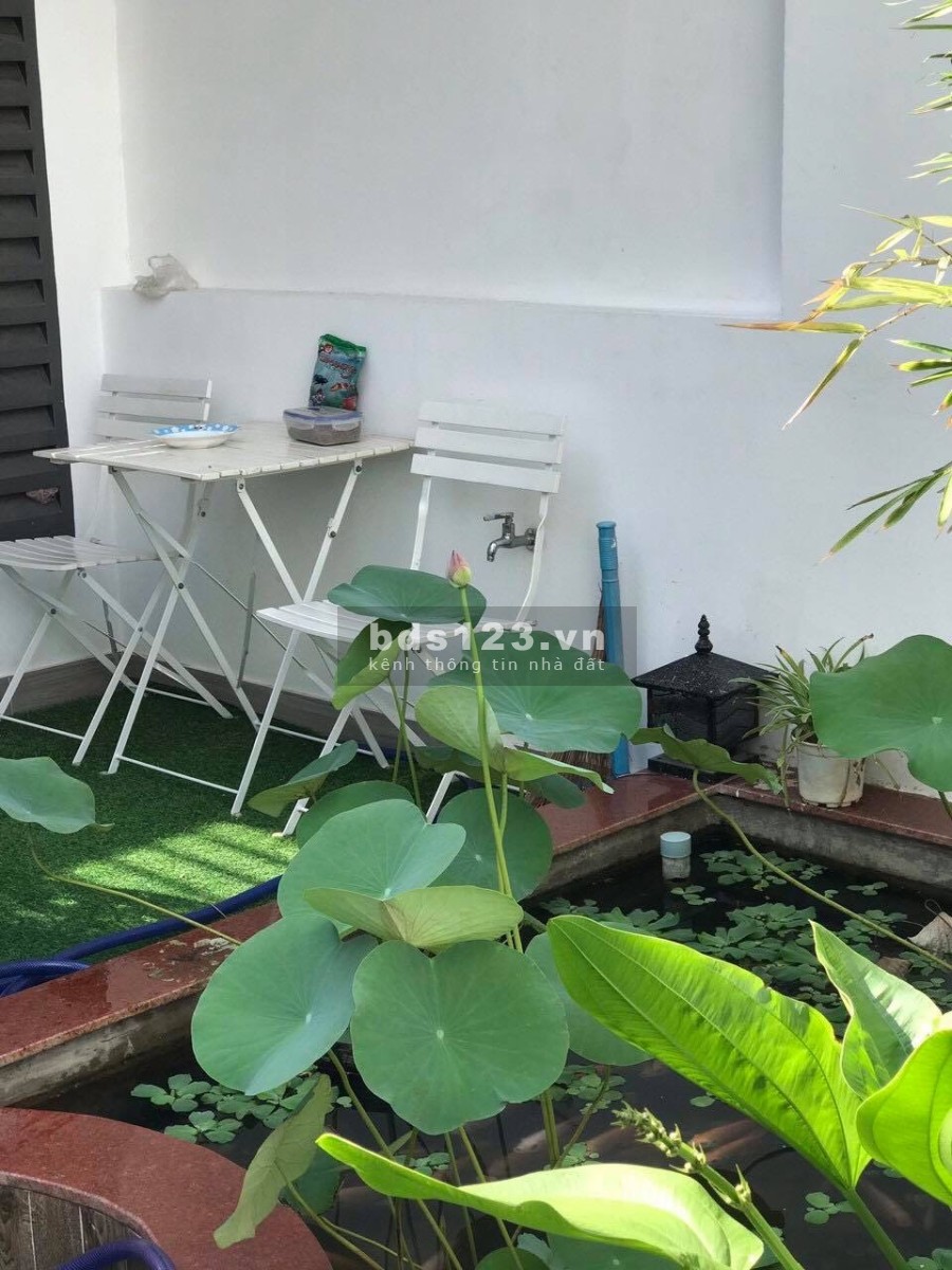 Bán nhà đường Quốc Lộ 13 gân UBND Hiệp Bình Phước, 1 trệt 2 lầu sân thượng giá 5,45 tỷ