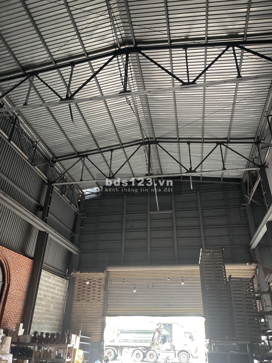 Cho thuê kho mặt tiền đường Ngũ Hành Sơn Đà Nẵng dtsd 700m² ngang 12m giá tốt