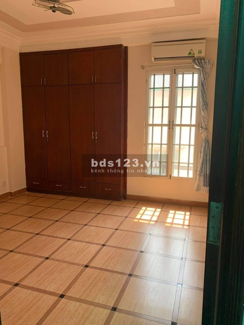 Cực hot quận 1! cho thuê 30 triệu/tháng, diện tích sử dụng 40m2 giá chỉ 8 tỷ, lh 0372846845