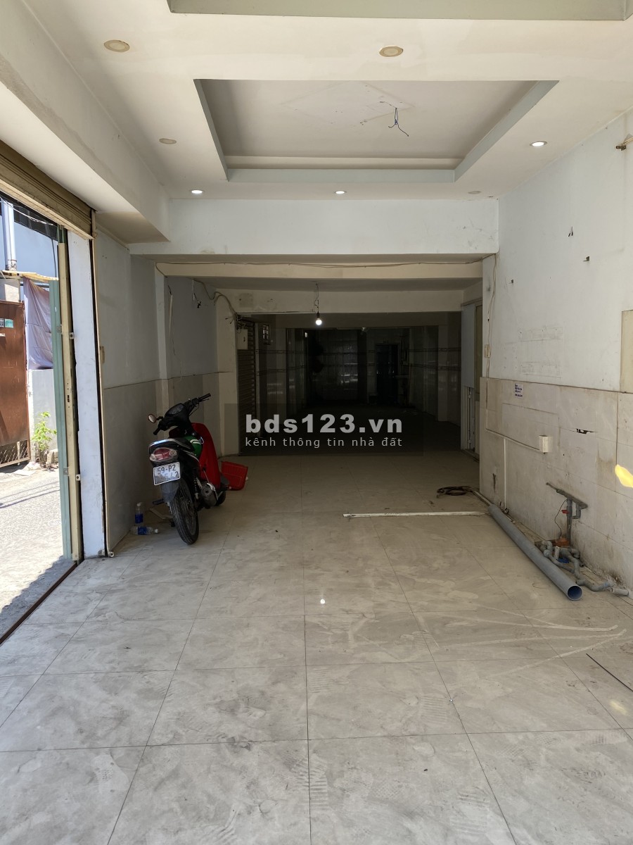 Cho thuê nhà nguyên căn chính chủ dtsd 100m2, 1 lầu, mt 958 Hậu Giang, Quận 6, khu an ninh