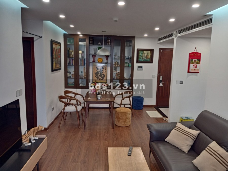 Cần bán gấp căn chung cư 2PN diện tích 83m2 tại 6th Element, Nguyễn Văn Huyên, Tây Hồ, Hà Nội