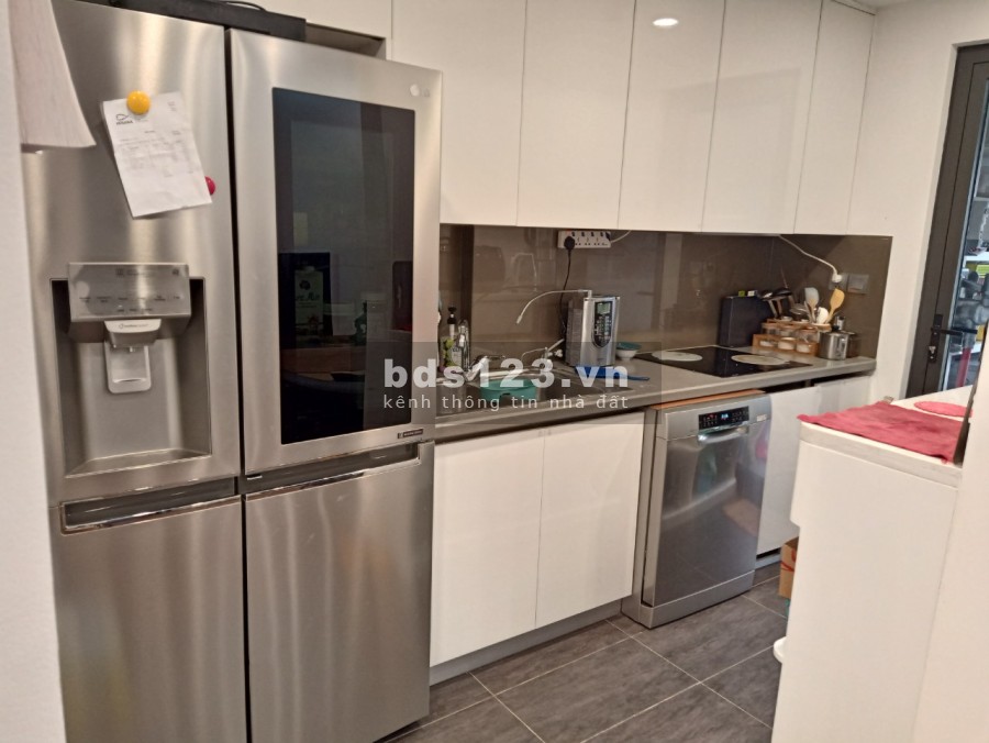 Cần bán gấp căn chung cư 2PN diện tích 83m2 tại 6th Element, Nguyễn Văn Huyên, Tây Hồ, Hà Nội