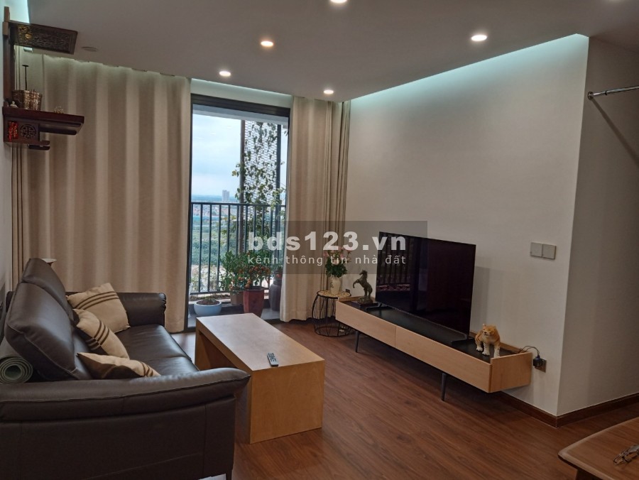 Cần bán gấp căn chung cư 2PN diện tích 83m2 tại 6th Element, Nguyễn Văn Huyên, Tây Hồ, Hà Nội