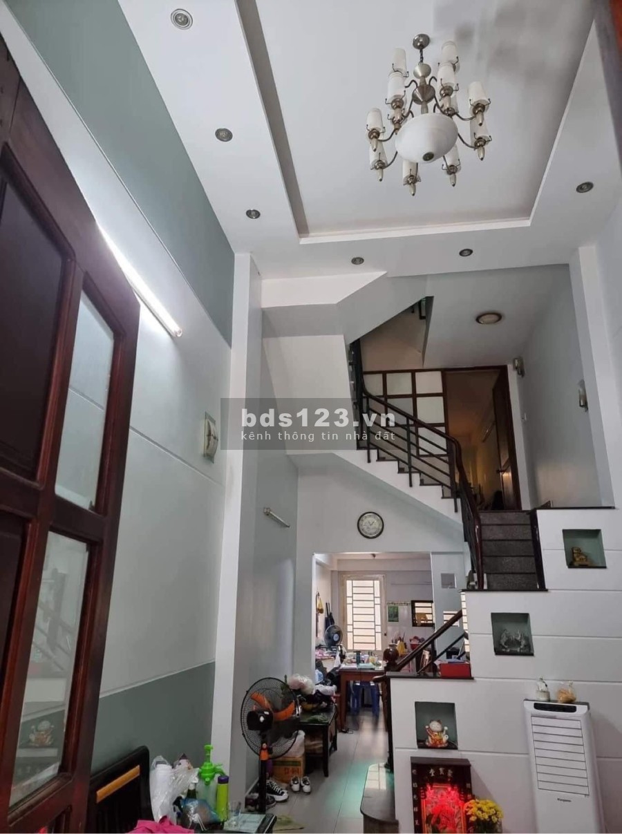 Bán nhà Nguyễn Tiểu La diện tích 49m2 (3.5x14m)Phường 8 Quận 10 giá bán 11 tỷ, lhcc