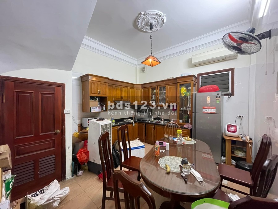 Phân lô Phùng Chí Kiên Nhà đẹp ở luôn diện ích sử dụng 43m2, 5 tầng đúc giá 6.5 tỷ