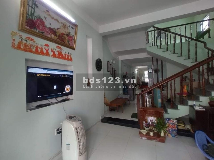 Chính chủ cần bán nhà đường Lê Tấn Trung 3 lầu Quận Sơn Trà liên hệ 0783249946