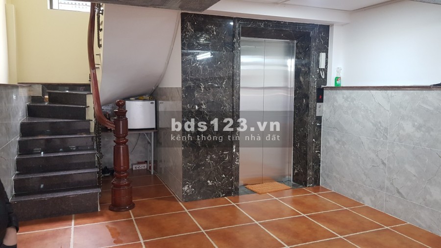 Mặt phố Tô Vĩnh Diện, Thanh Xuân, 90m2, xây 9 tầng, giá: 37 tỷ, mt: 5m, cho thuê 100 triệu/tháng.