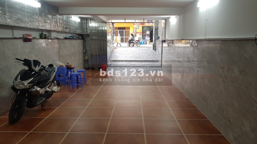 Mặt phố Tô Vĩnh Diện, Thanh Xuân, 90m2, xây 9 tầng, giá: 37 tỷ, mt: 5m, cho thuê 100 triệu/tháng.