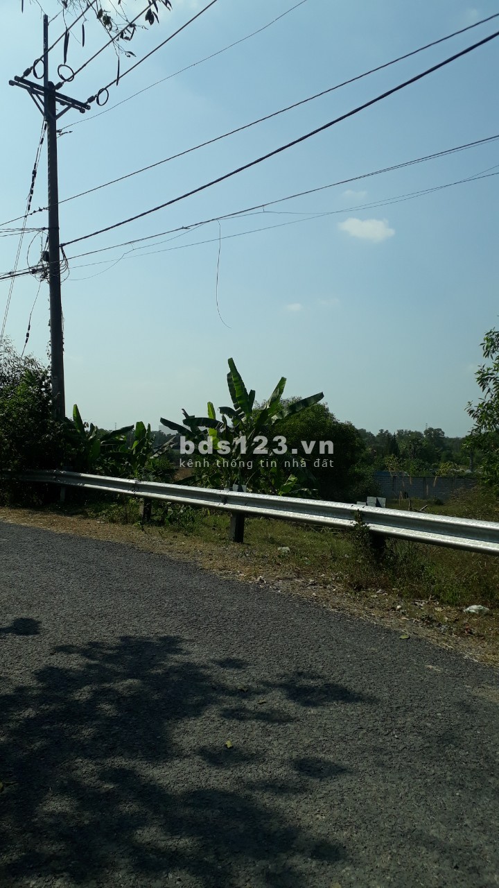 Bán nhà 184m2 Huyện Củ Chi ngay UB Phước Hiệp, có sổ, giá rẻ liên hệ 0913147356