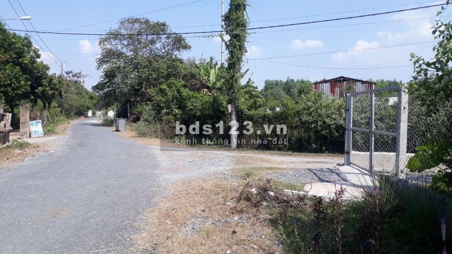 Bán nhà 184m2 Huyện Củ Chi ngay UB Phước Hiệp, có sổ, giá rẻ liên hệ 0913147356