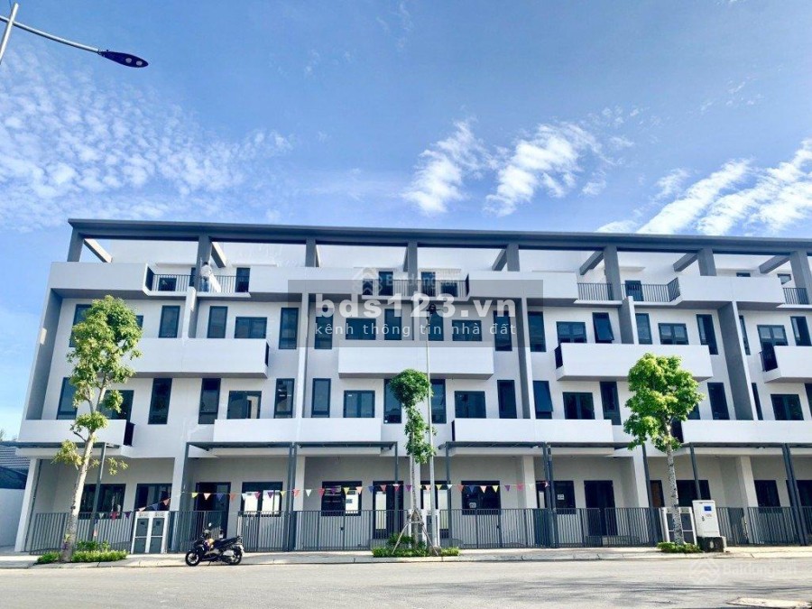 Shophouse Picity High Park Quận 12, vừa ở vừa kinh doanh. LH: 0903510188