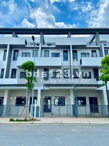 Shophouse Picity High Park Quận 12, vừa ở vừa kinh doanh. LH: 0903510188