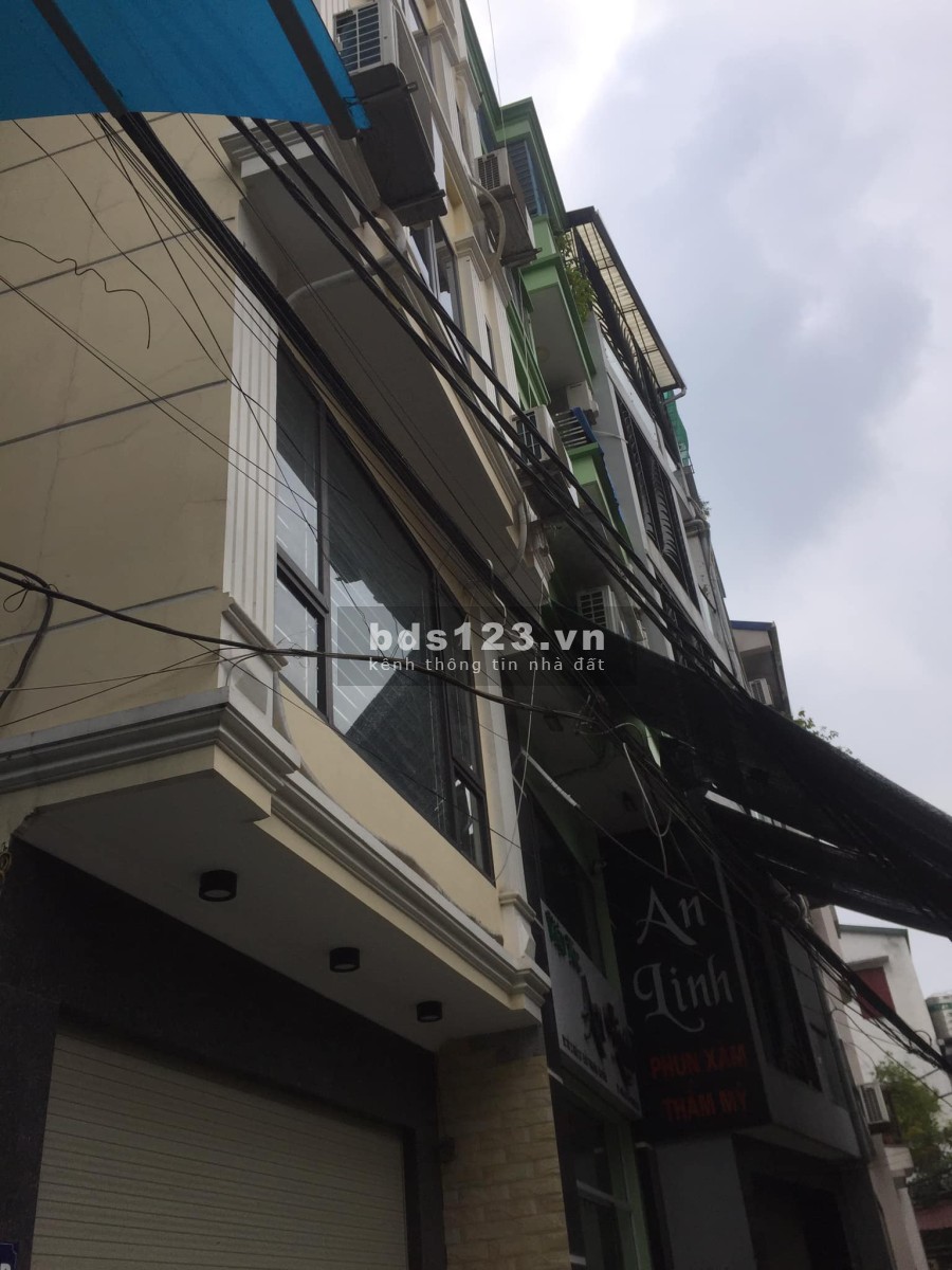 Bán nhà nguyên căn siêu Vip Hồ Tùng Mậu Quận Nam Từ Liêm Hà Nội đúc 7 tầng kiên cố