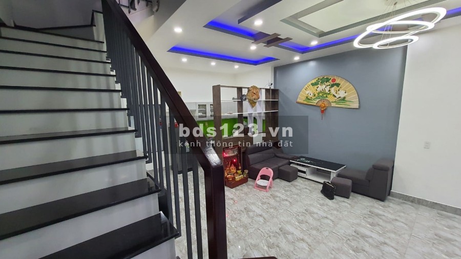 Dịch khách cần tiền bán nhanh nhà 3 tầng, gần Cầu Rồng, Gần Ngô Quyền giá rẻ chỉ 4 tỷ 4