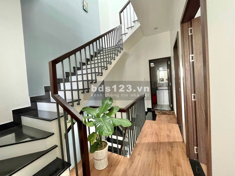 Dịch khách cần tiền bán nhanh nhà 3 tầng, gần Cầu Rồng, Gần Ngô Quyền giá rẻ chỉ 4 tỷ 4