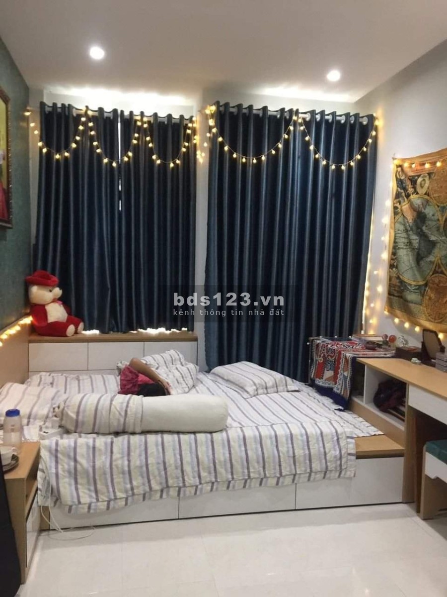 Nhà mới đẹp đường Tô Hiến Thành 4 tầng đúc, cạnh CV Lê Thị Riêng, tặng toàn bộ nội thất 5.8 tỷ