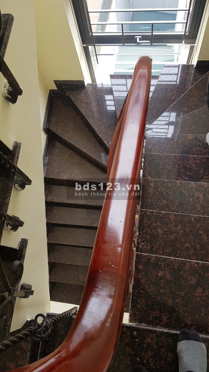 Bán nhà Nguyễn Cảnh Dị, Kđt Đại Kim, 54m2, 8 tầng, giá: 16.5 tỷ, mặt phố, Kinh doanh đỉnh.