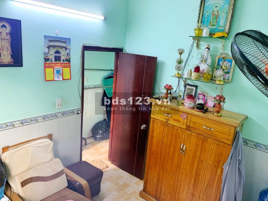 Bán nhà phố diện tích 4x8m, 2pn, 2wc 1 lầu ngay Chợ Hưng Long dự án The Sol City
