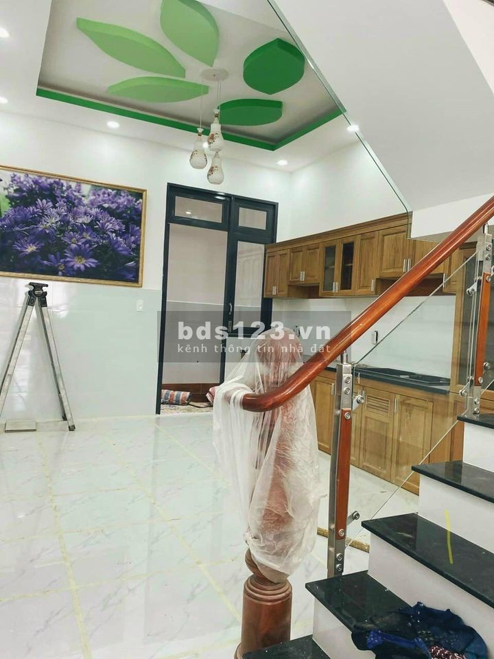 Bán nhà hẻm 436a đường 3/2 Quận 10, 4 tầng đúc kiên cố, hẻm xe hơi giá bán chỉ nhỉnh 6 tỷ