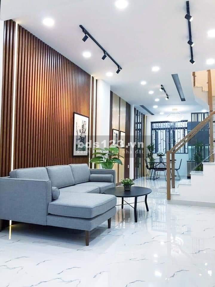Bán nhà hẻm đường 3/2 Quận 10, 4 tầng dtsd 45m2, hẻm xe hơi giá bán chỉ 6.1 tỷ