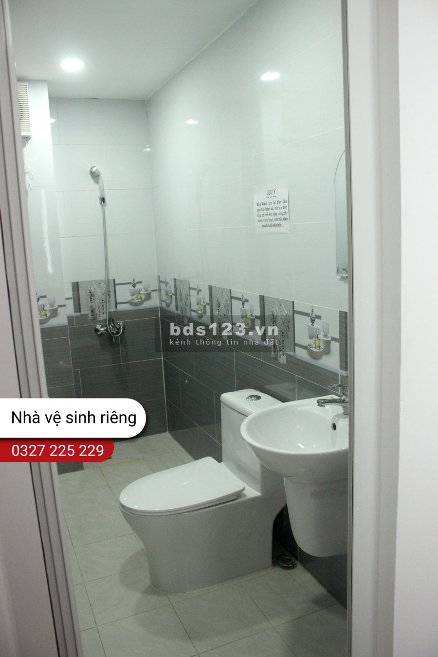 Văn phòng cho thuê Quận Tân Phú giá cho thuê 18 triệu/tháng, đầy đủ công năng, giá tốt