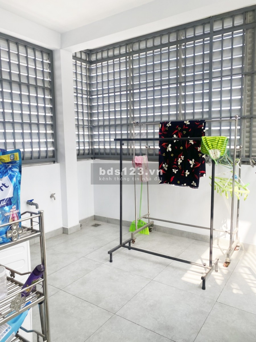 Bán nhà tổng diện tích 245m2 đường rộng 16 m Lâm Văn Bền, phường Tân Kiểng, Quận 7