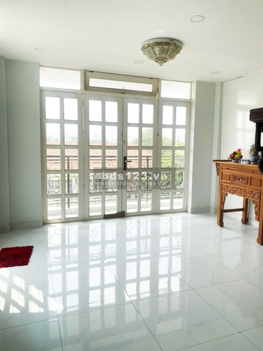 Bán nhà tổng diện tích 245m2 đường rộng 16 m Lâm Văn Bền, phường Tân Kiểng, Quận 7