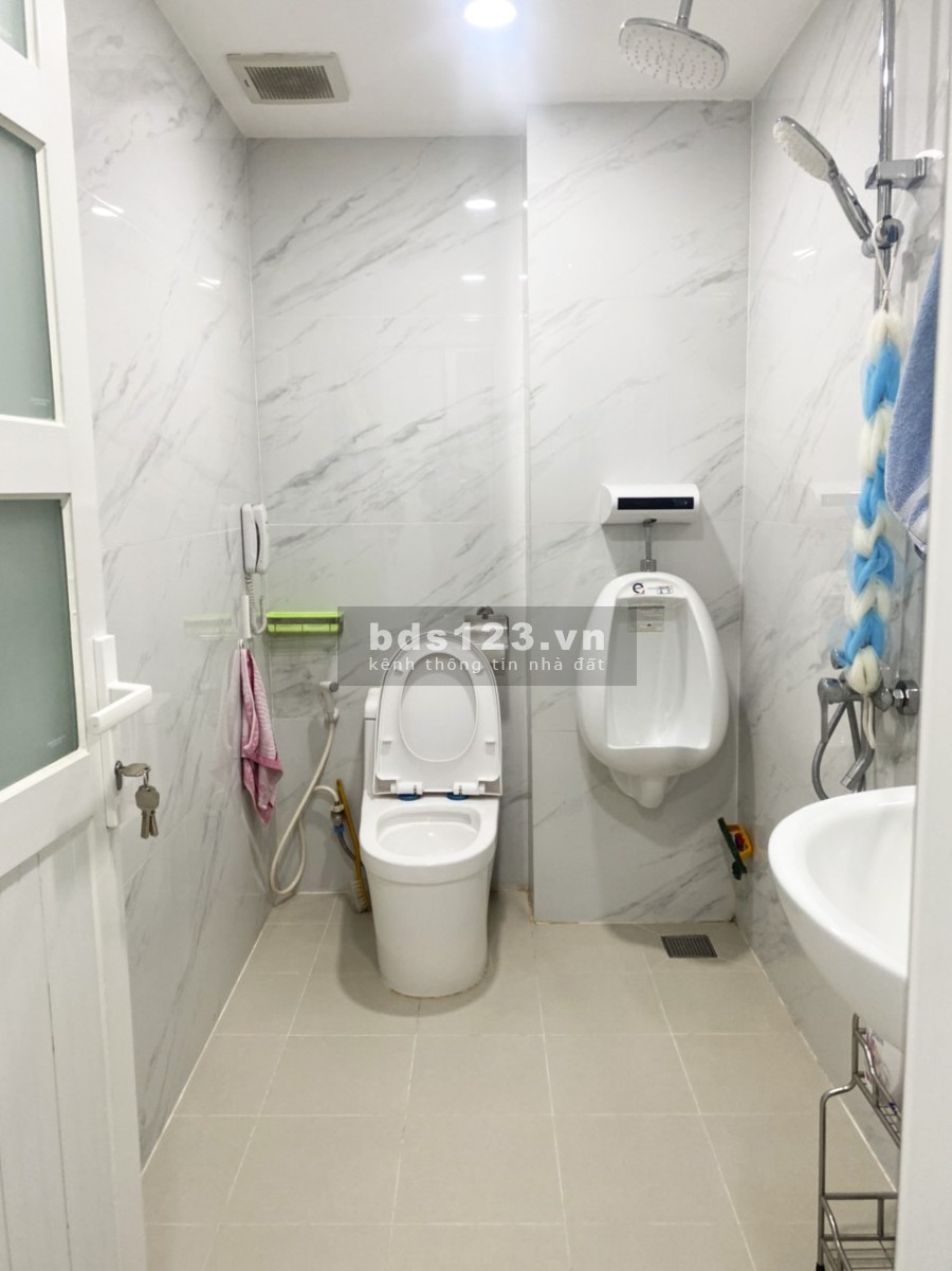 Bán nhà tổng diện tích 245m2 đường rộng 16 m Lâm Văn Bền, phường Tân Kiểng, Quận 7