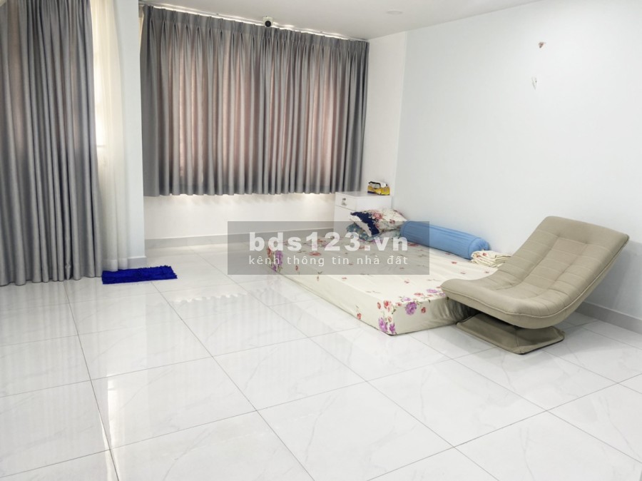 Bán nhà tổng diện tích 245m2 đường rộng 16 m Lâm Văn Bền, phường Tân Kiểng, Quận 7