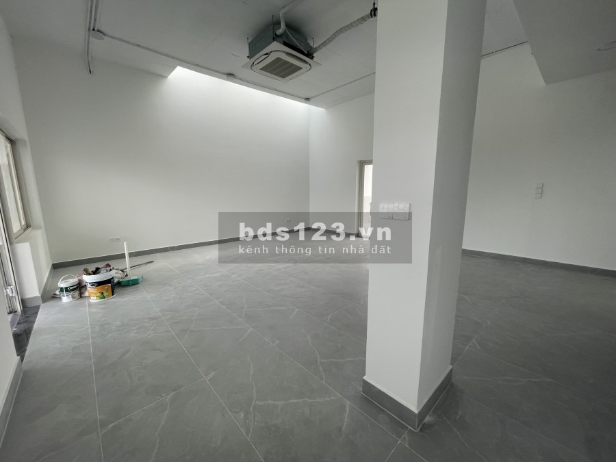 Cho thuê cặp shophouse liền kề. Đã hoàn thiện, có máy lạnh khu an ninh, văn phòng đủ tiện ích