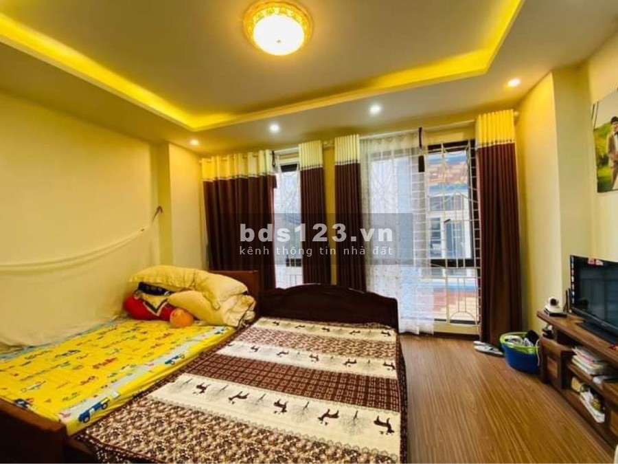 Bán nhà dân xây ngõ thẳng cạnh phố dt 35m2 4 tầng Khương Đình Thanh Xuân giá chỉ hơn 4 tỷ